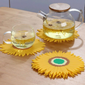 Sunflower Silicone Coaster Heat-resistant  Anti slip Microwave and Oven Safe and Stylish Home Kitchen Accessory
