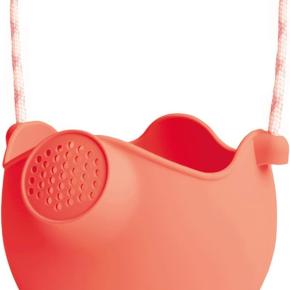 Silicone Foldable Lightweight Water Bottle for Children's Beach Garden Portable Water Tank Toy