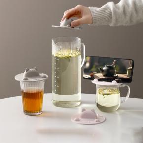 Silicone Cup Lid: Cartoon-style