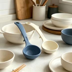 Food Grade Standing Silicone Soup Spoon, Heat Resistant Rice Spoon for Non-stick Cookware