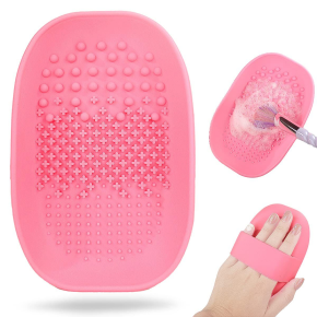 Rounded Silicone Makeup Brush Cleaning Mat
